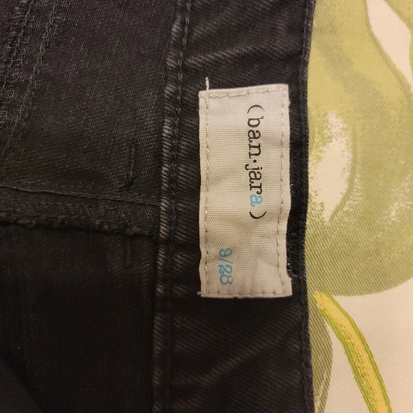 Ban Jara - Picture 4 of 7